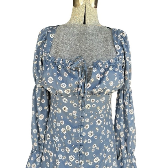 Storia Blue Floral Puff Sleeve Smocked Button Dress - Picture 3 of 10